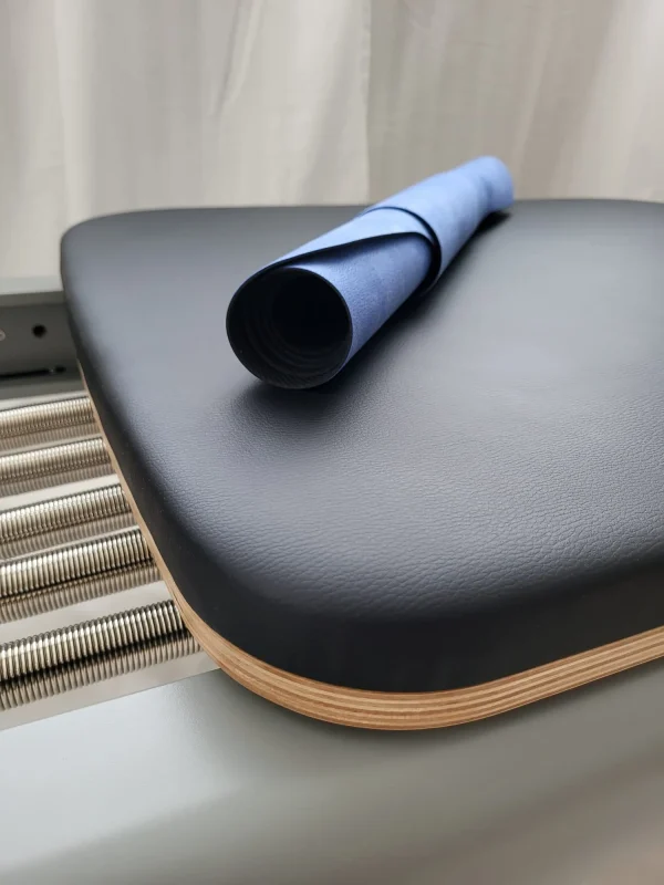 Reformer-Mat-Ocean-taubenblau-3 Reformer Mat Ocean Mid Blue